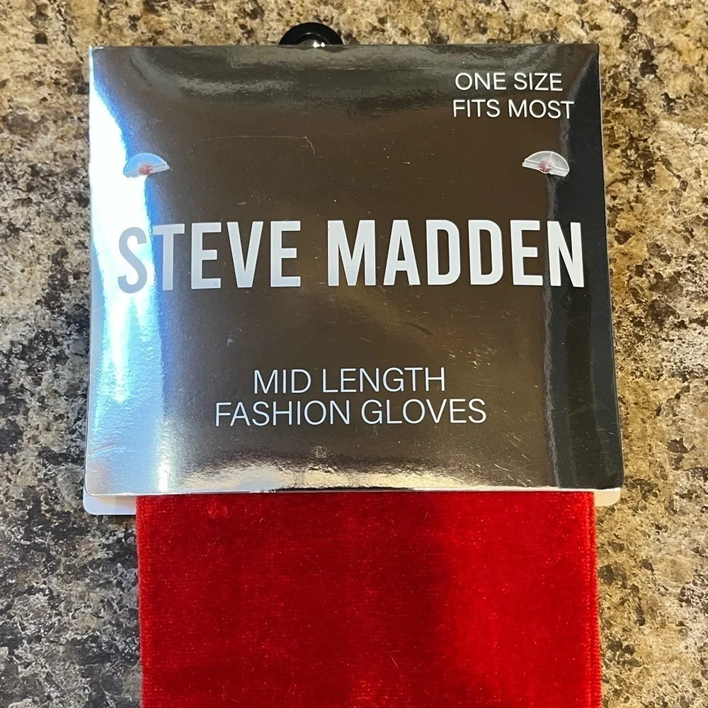 NWT Steve Madden Mid Length Fashion Gloves Red